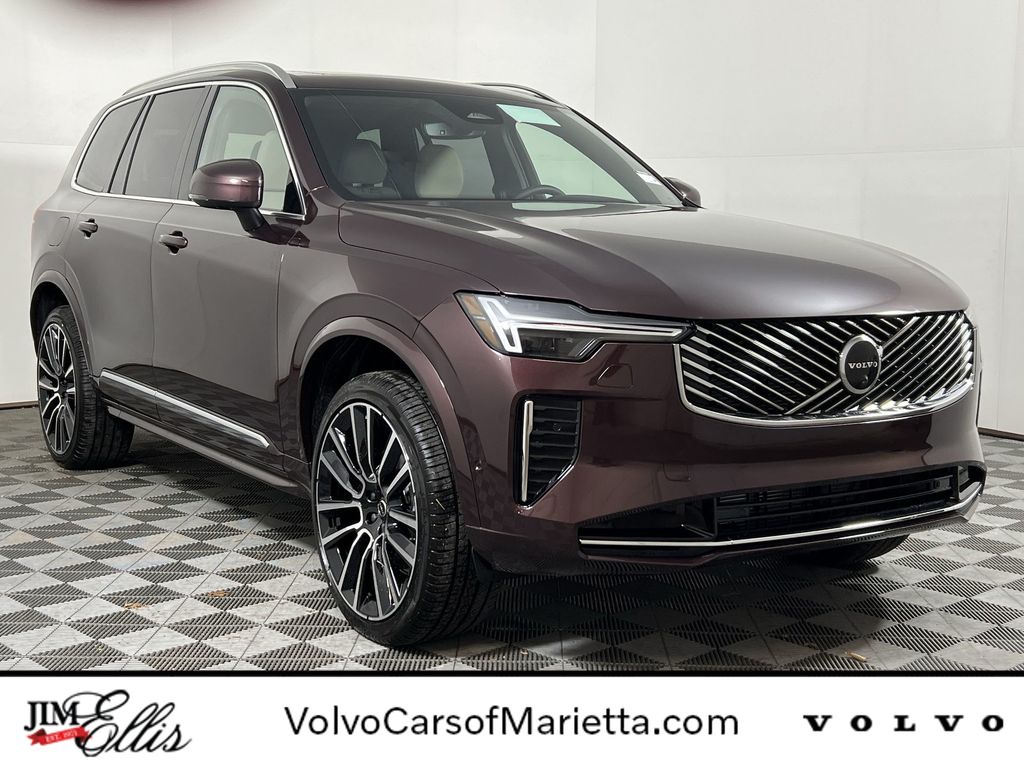 2026 Volvo XC90 Plus's photo