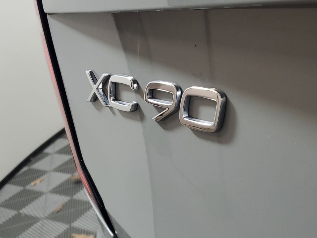 2025 Volvo XC90 Core - Photo 9