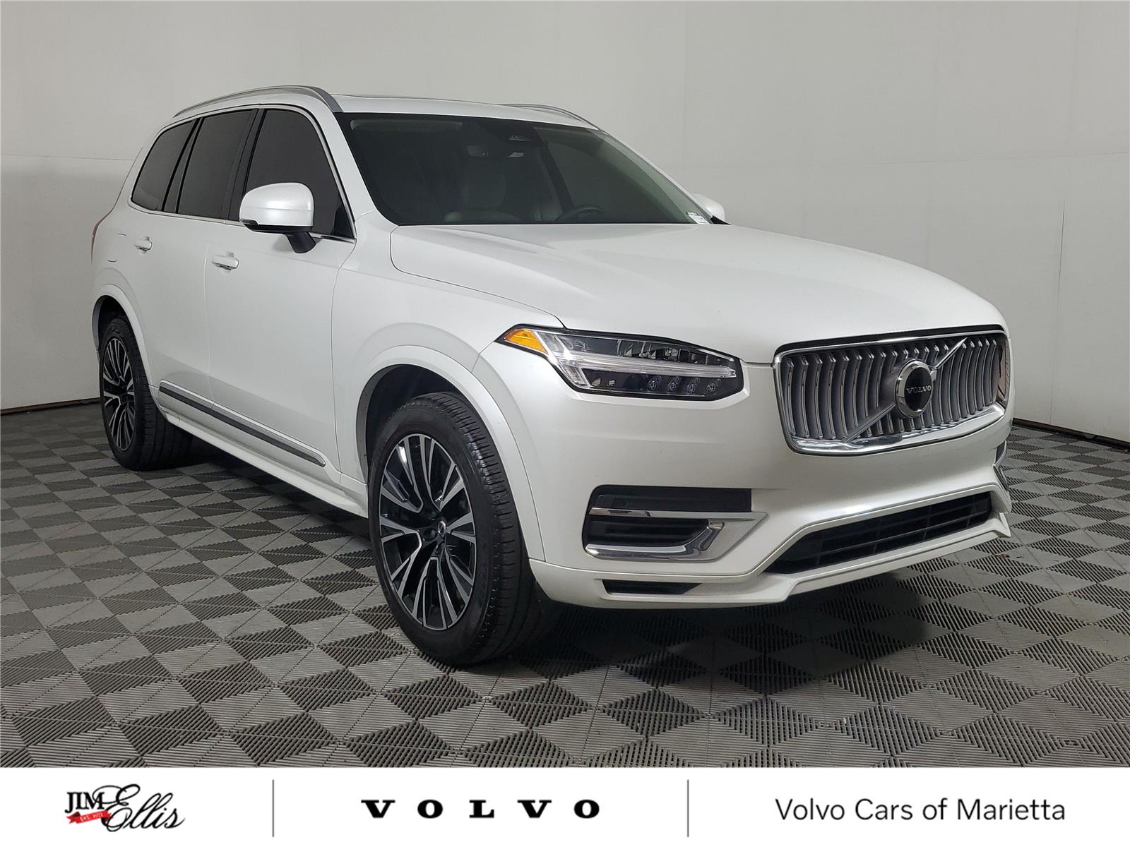 2025 Volvo XC90 Plug-In Hybrid
