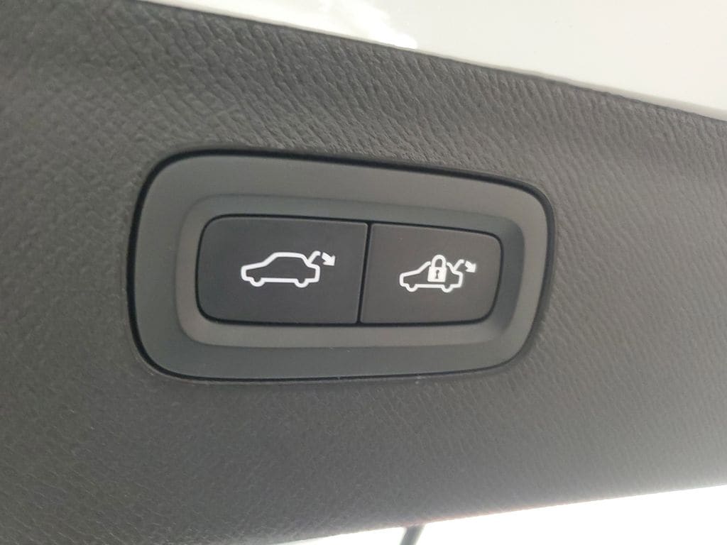 2025 Volvo XC90 Core - Photo 12