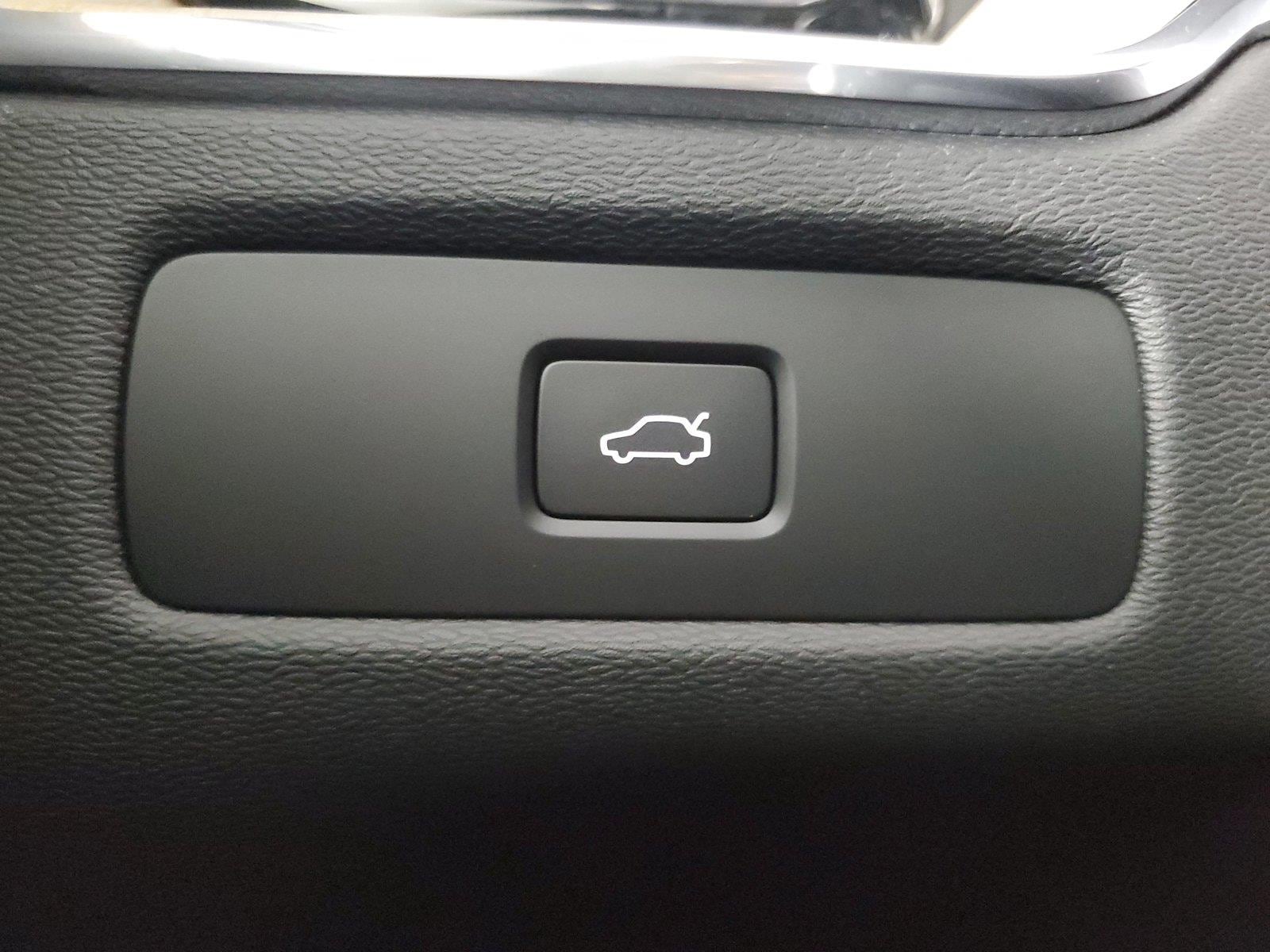 2026 Volvo XC60 Core - Photo 35