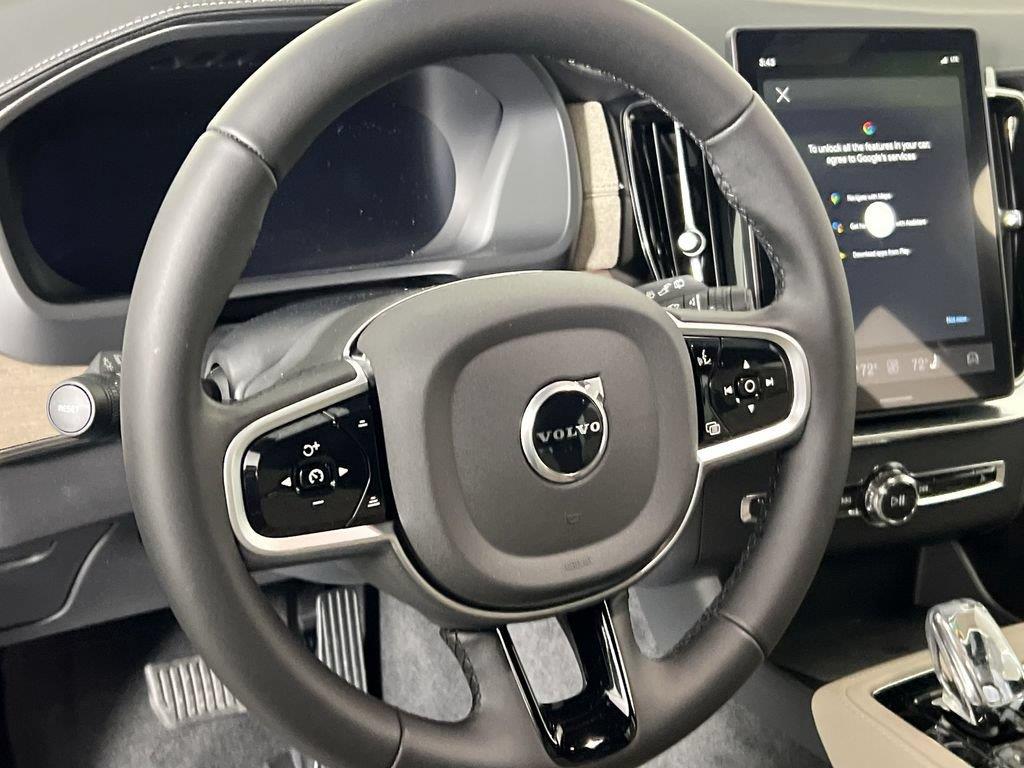 2026 Volvo XC90 Plus - Photo 10