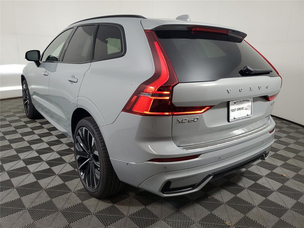 New 2026 Volvo XC60 B5 Ultra SUV