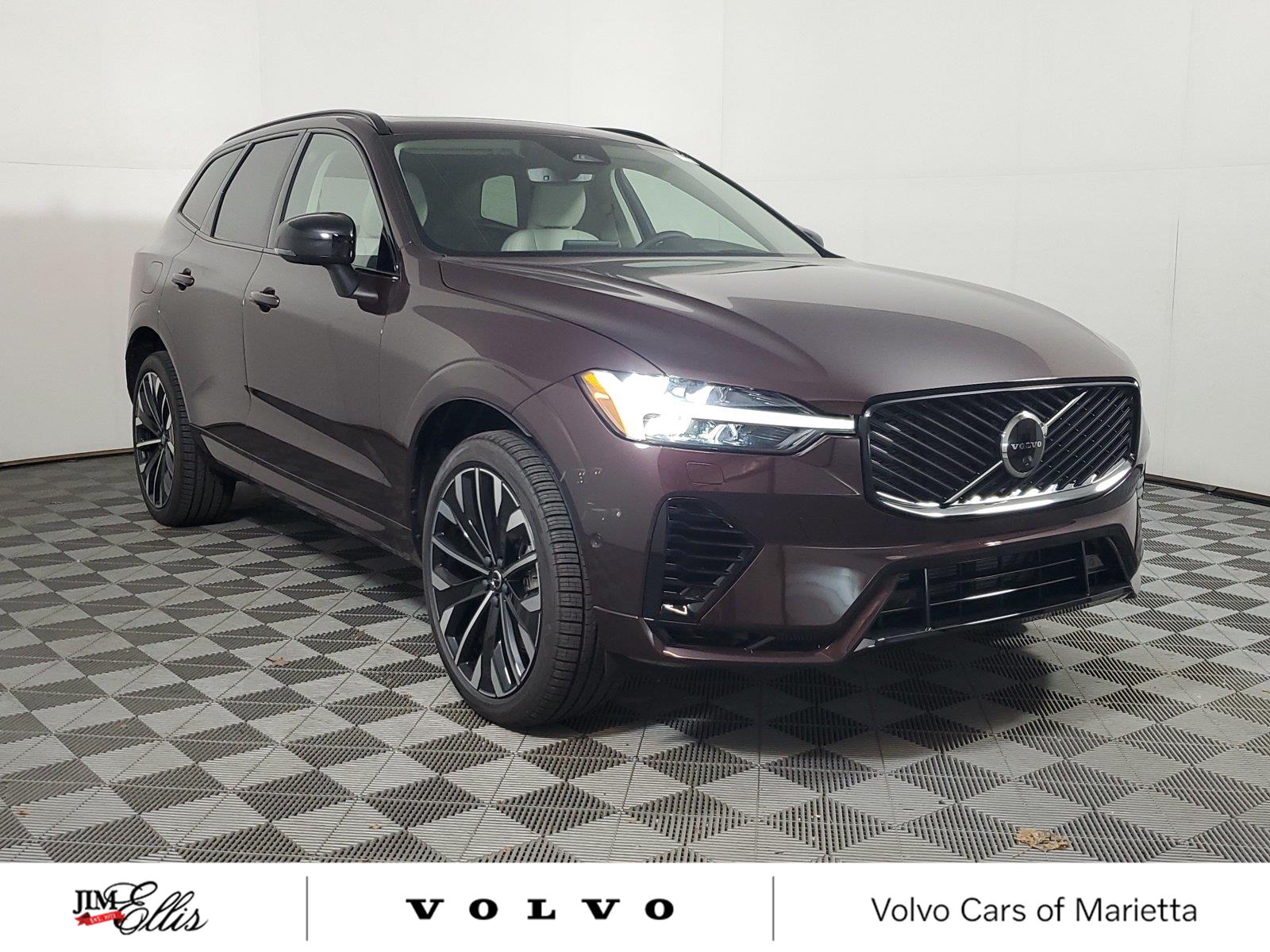2027 Volvo XC60 plug-in hybrid
