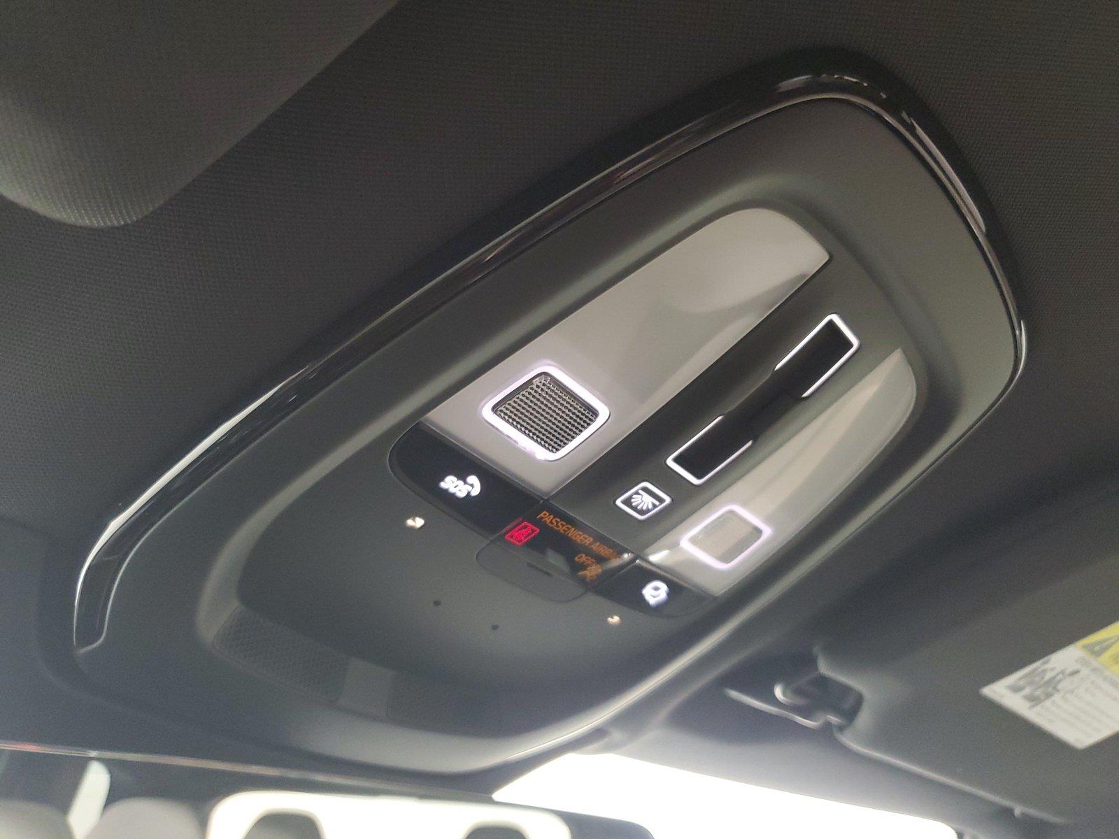 2026 Volvo XC90 Plus - Photo 34