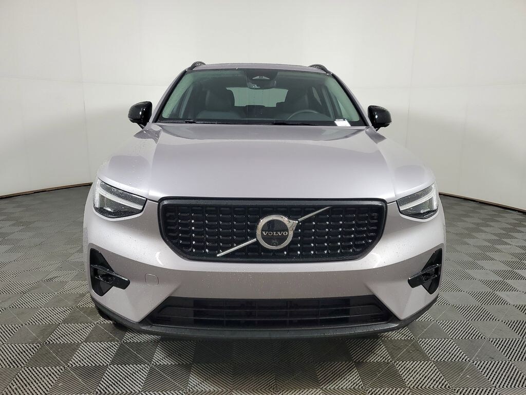 Used 2026 Volvo XC40 B5 Ultra SUV