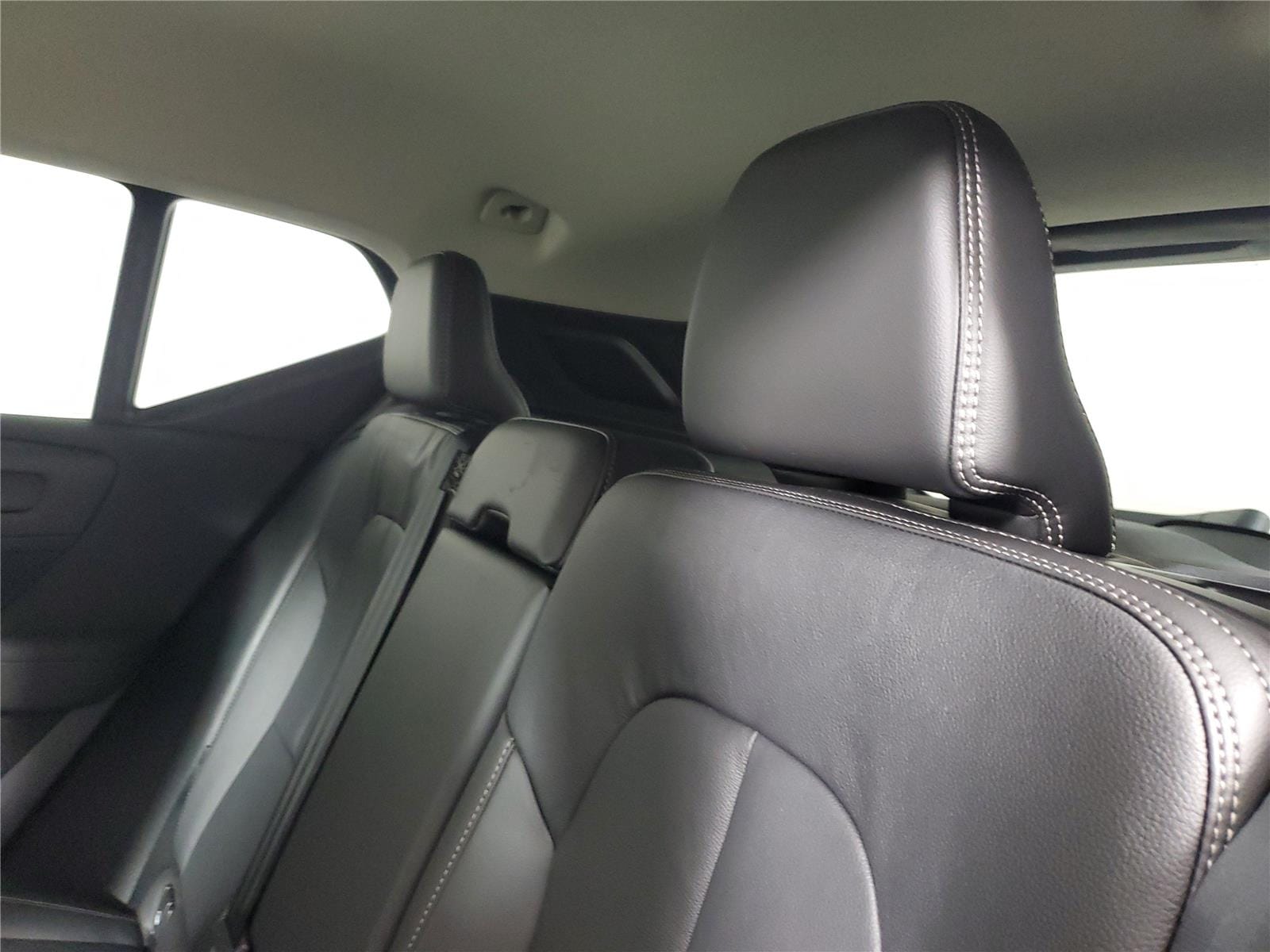 2026 Volvo XC40 Core - Photo 13