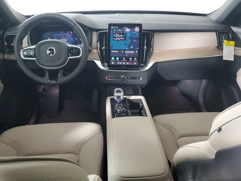 2025 Volvo XC90 Core - Photo 17