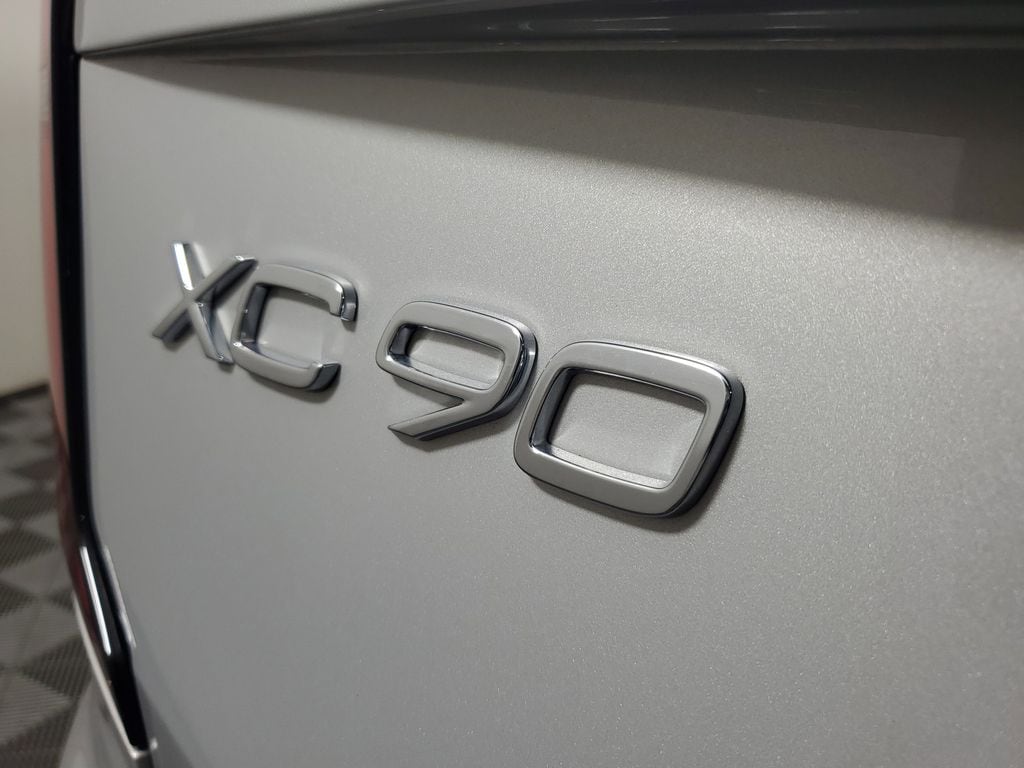 2025 Volvo XC90 Core - Photo 10