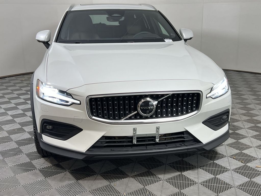 Certified 2024 Volvo V60 Cross Country B5 Ultimate Wagon