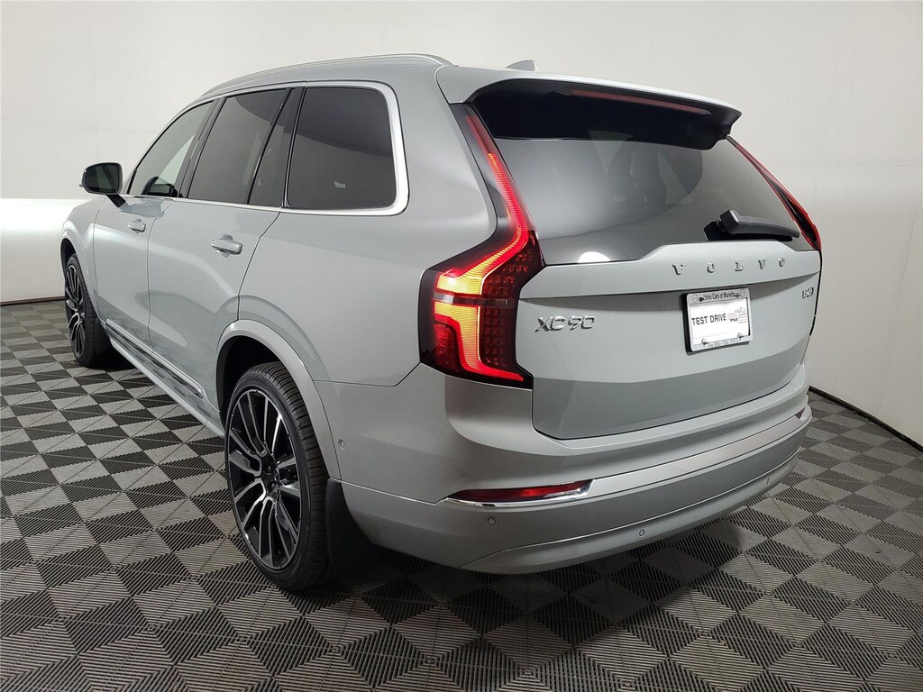 New 2026 Volvo XC90 B6 Plus 7-Seater SUV
