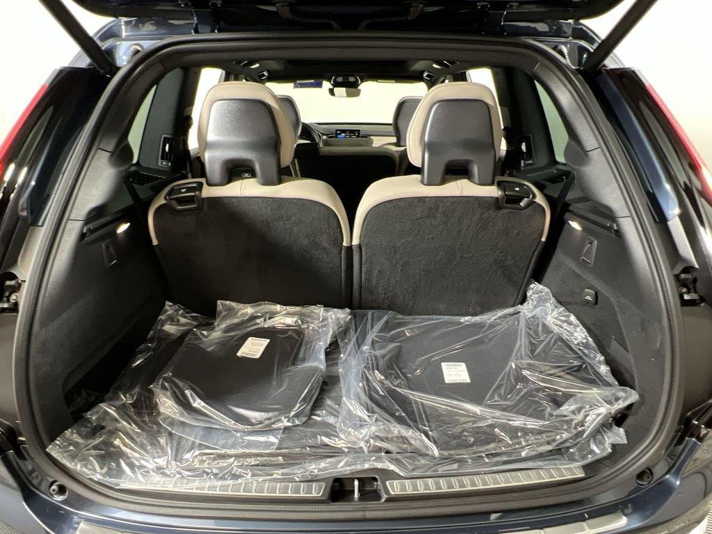 2026 Volvo XC90 Plus - Photo 19