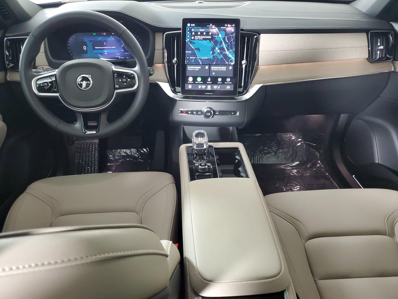 2026 Volvo XC90 Plus - Photo 15
