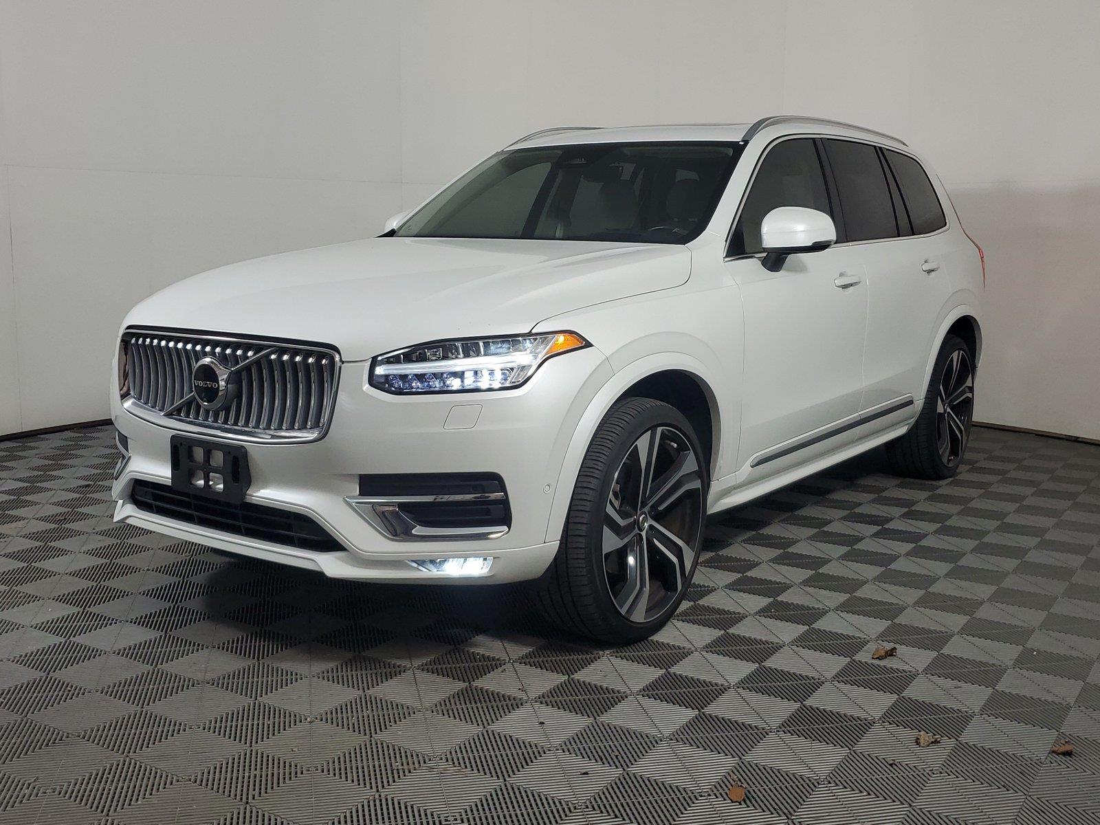 Certified 2024 Volvo XC90 B6 Ultimate Bright 7-Seater SUV
