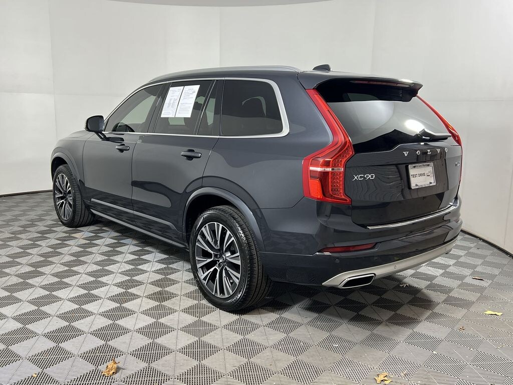 Used 2021 Volvo XC90 T6 Momentum 7 Passenger SUV