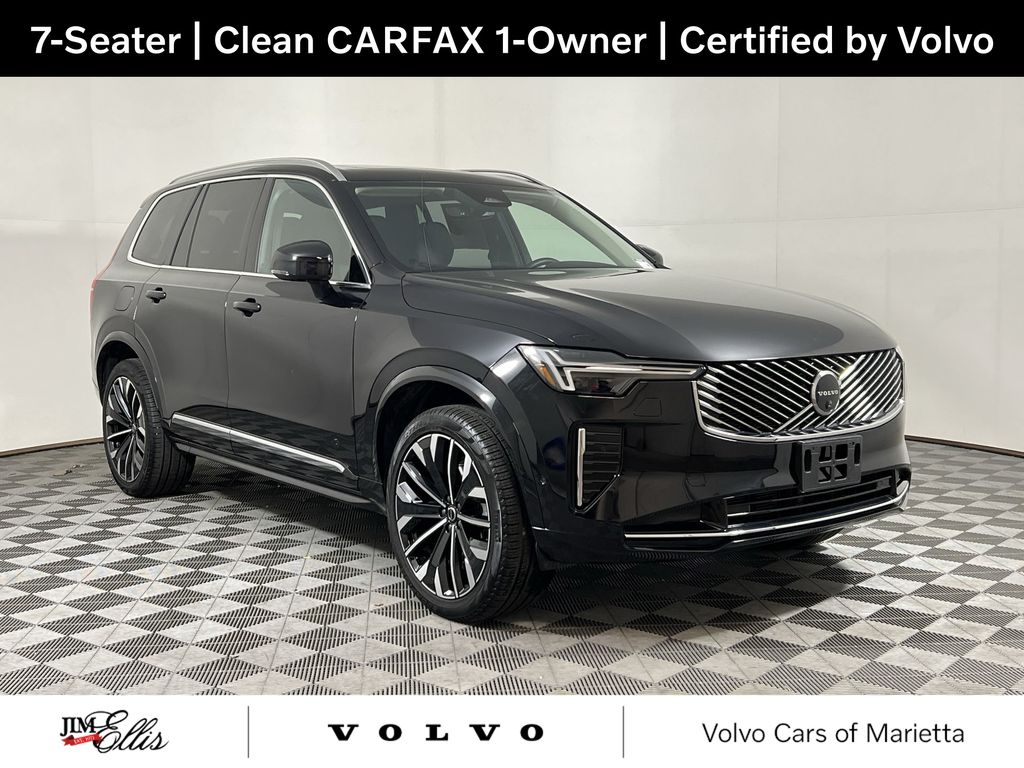 2025 Volvo XC90 Plus's photo