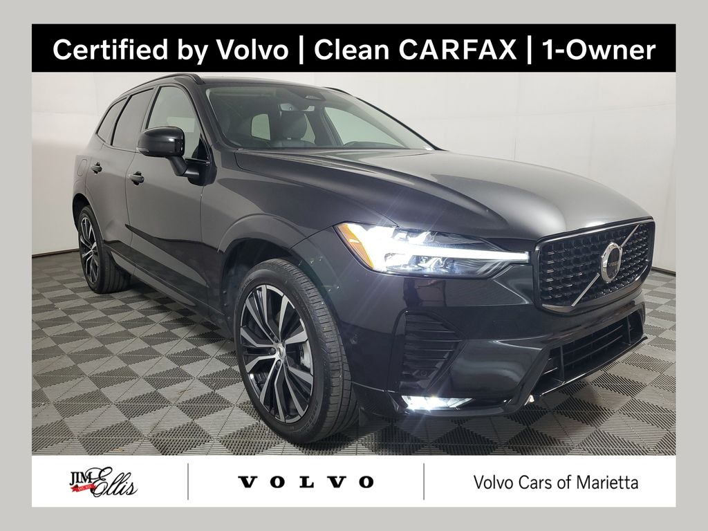 2024 Volvo XC60 B5 Plus Dark Theme AWD's photo