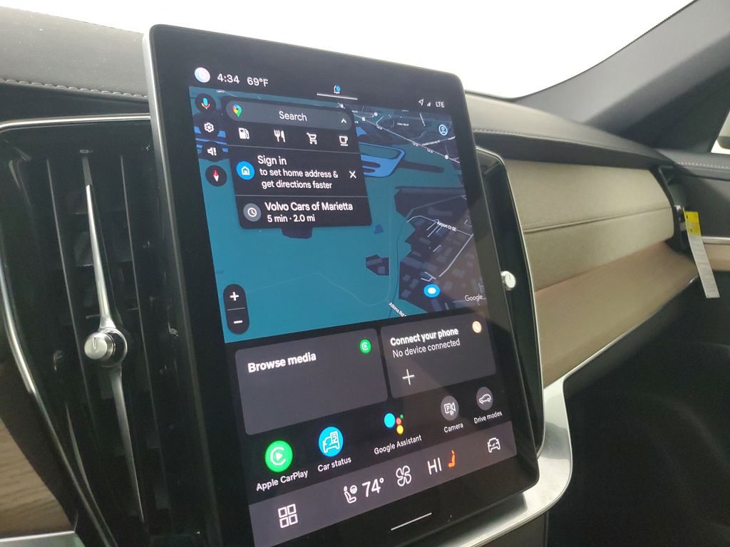 2025 Volvo XC90 Core - Photo 30