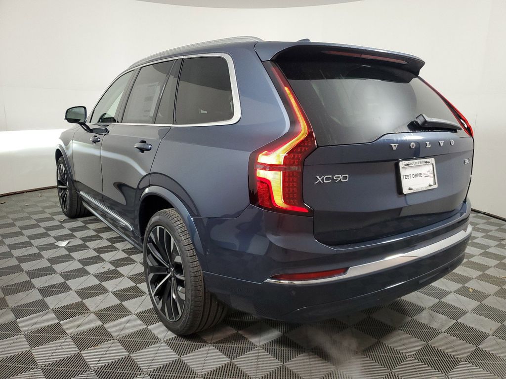 2025 Volvo XC90 photo 4