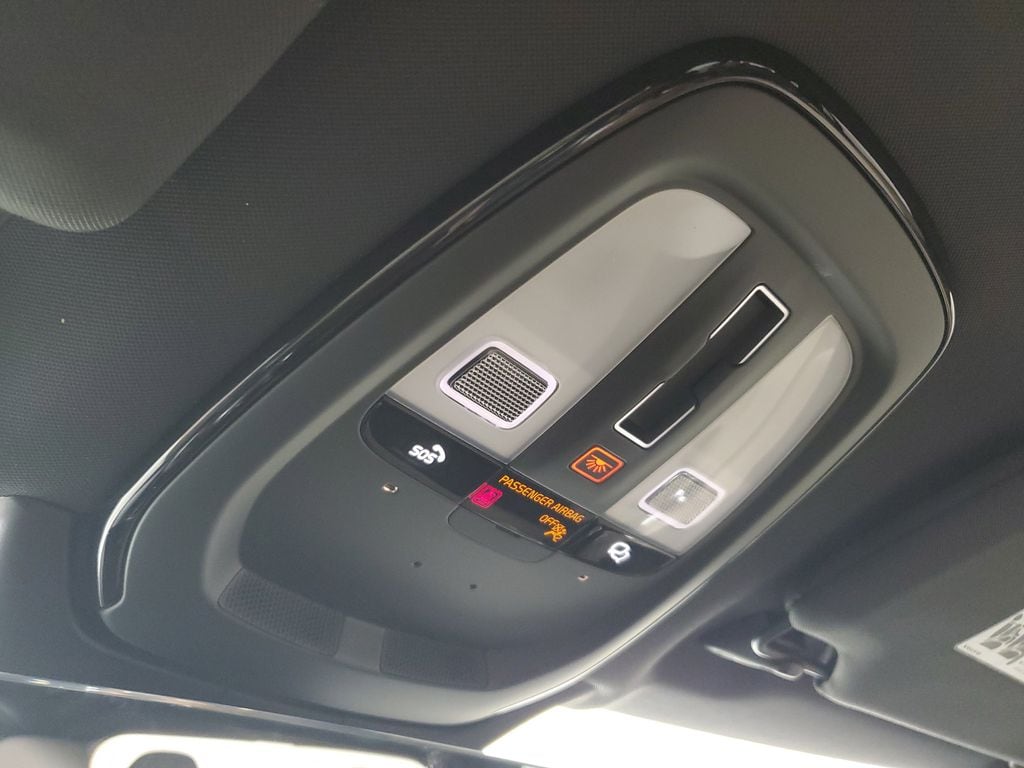 2026 Volvo XC90 Plus - Photo 35