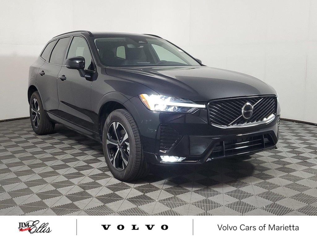 New 2026 Volvo XC60 B5 Core SUV