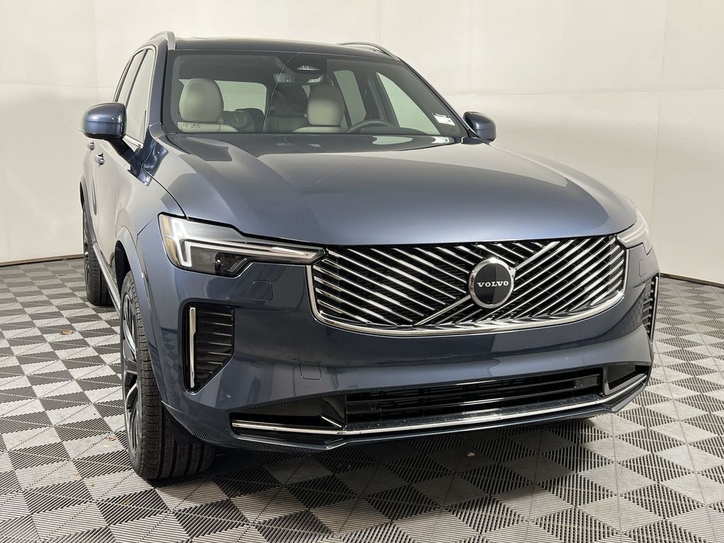 New 2026 Volvo XC90 B5 Core SUV