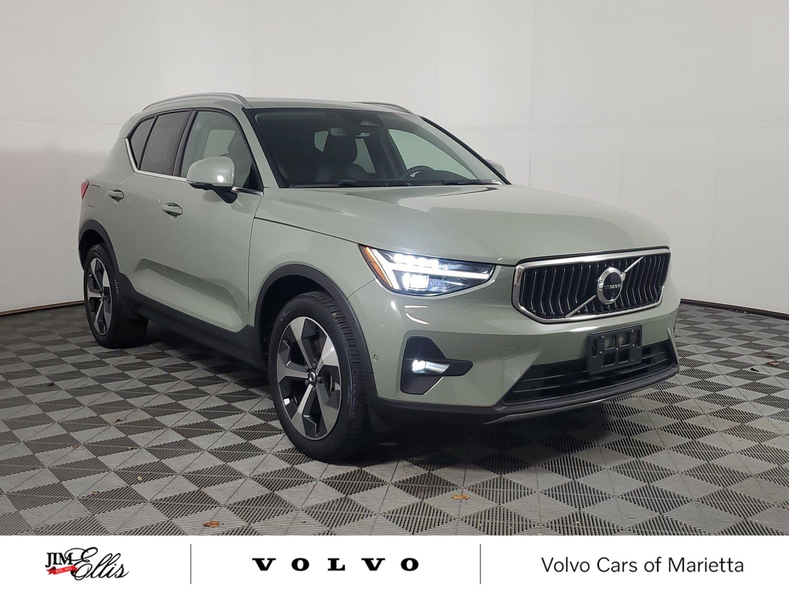 2024 Volvo XC40