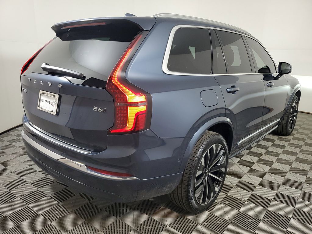 2026 Volvo XC90 Plus - Photo 6