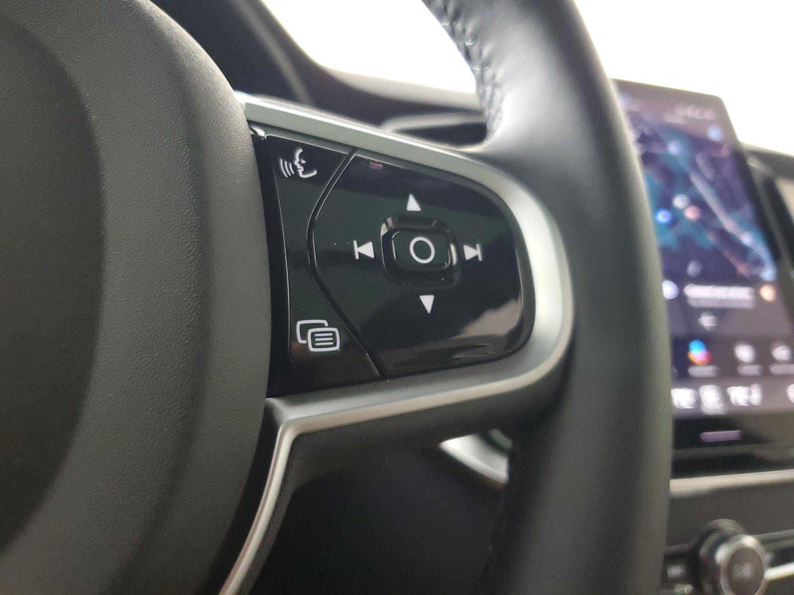 2026 Volvo XC90 Plus - Photo 26