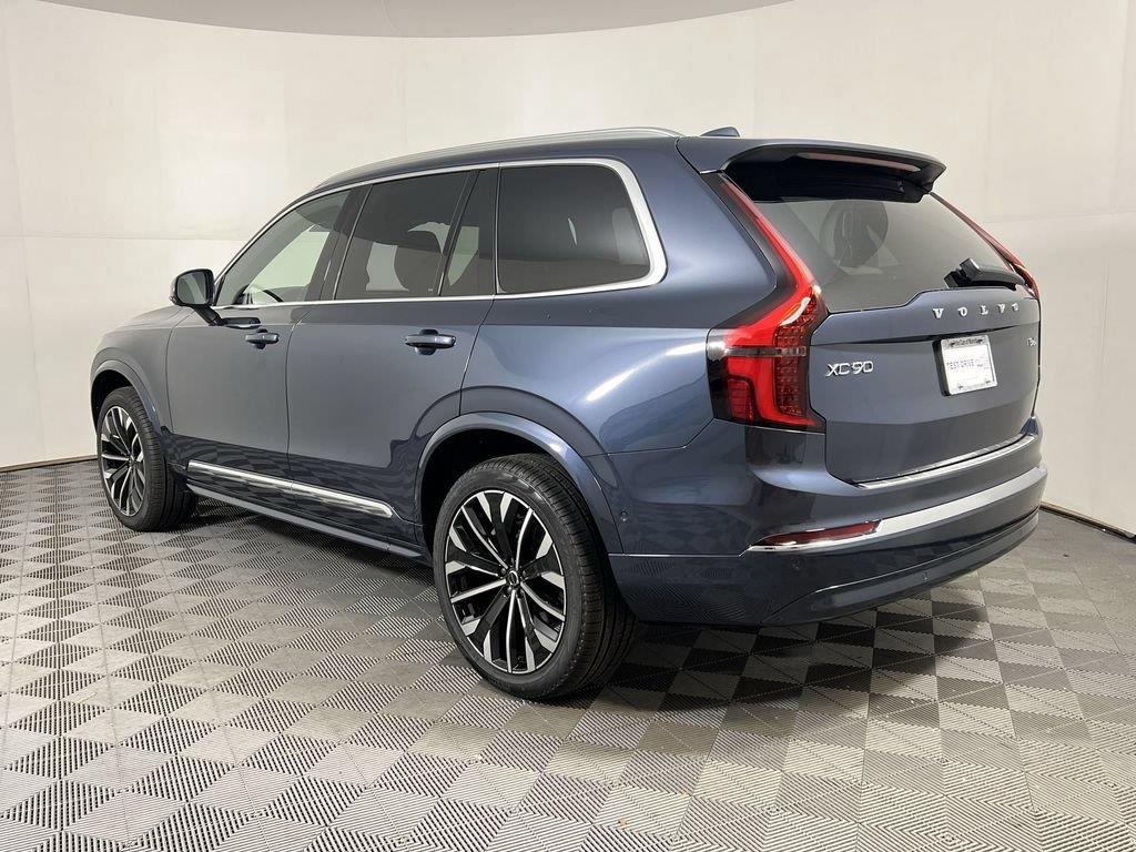 2026 Volvo XC90 Plus - Photo 6