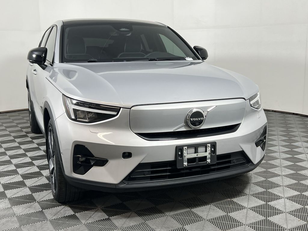 2023 Volvo C40 Recharge Ultimate photo 3