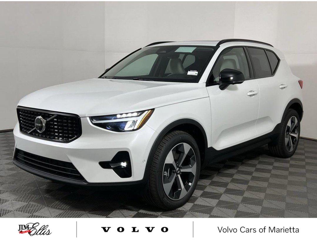 2026 Volvo XC40