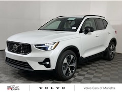 2026 Volvo XC40 B5 Plus SUV