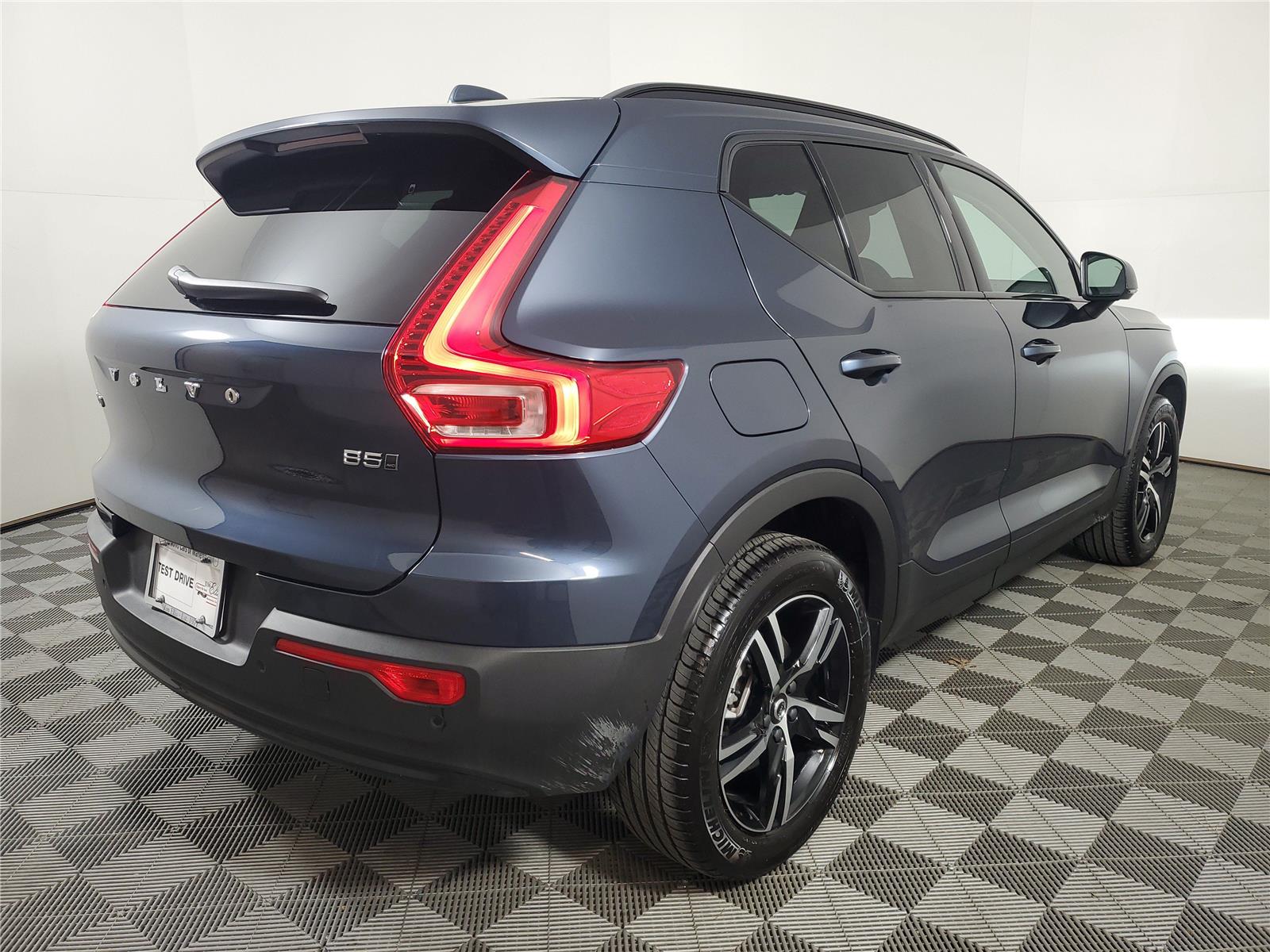 2026 Volvo XC40 Core - Photo 6