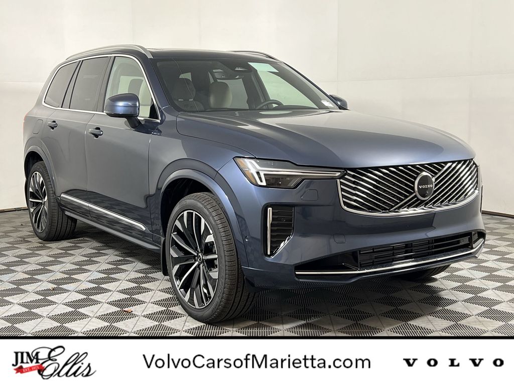 2026 Volvo XC90 Plus's photo