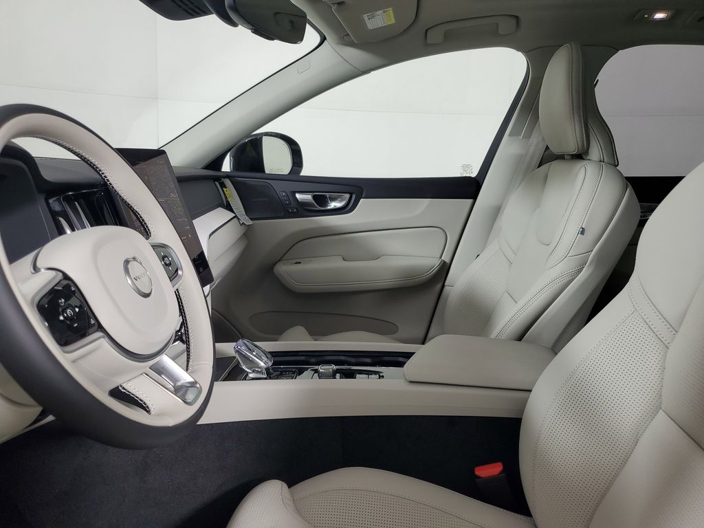 2026 Volvo XC60 Ultra - Photo 22