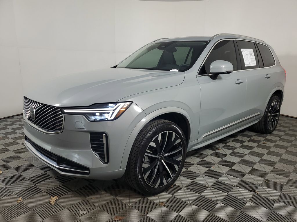 2025 Volvo XC90 Core - Photo 4