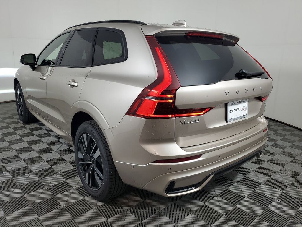 New 2026 Volvo XC60 B5 Plus SUV