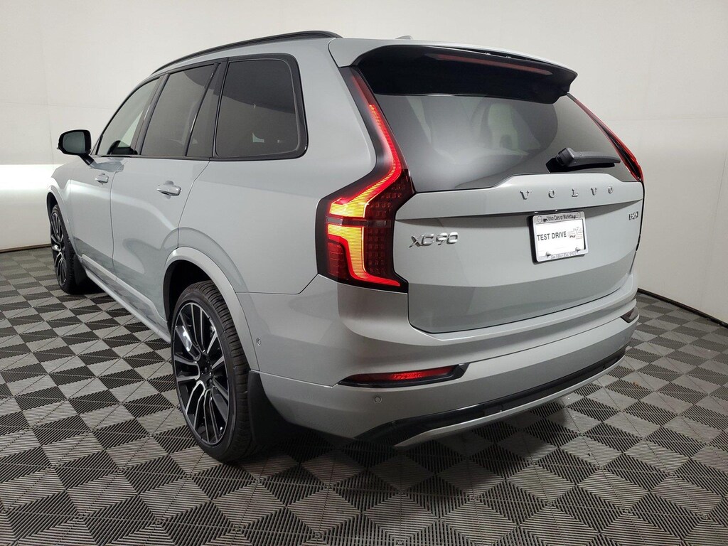 New 2026 Volvo XC90 B6 Ultra Dark Theme 7-Seater SUV