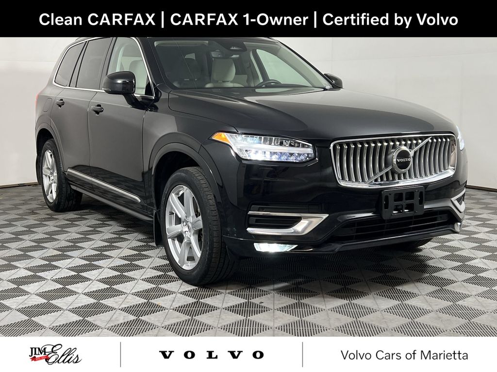 2024 Volvo XC90 Core's photo