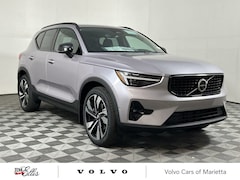 2026 Volvo XC40 B4 Plus FWD SUV