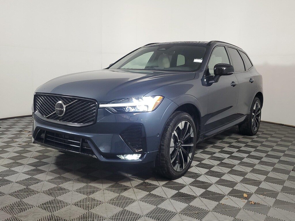 New 2026 Volvo XC60 B5 Plus SUV