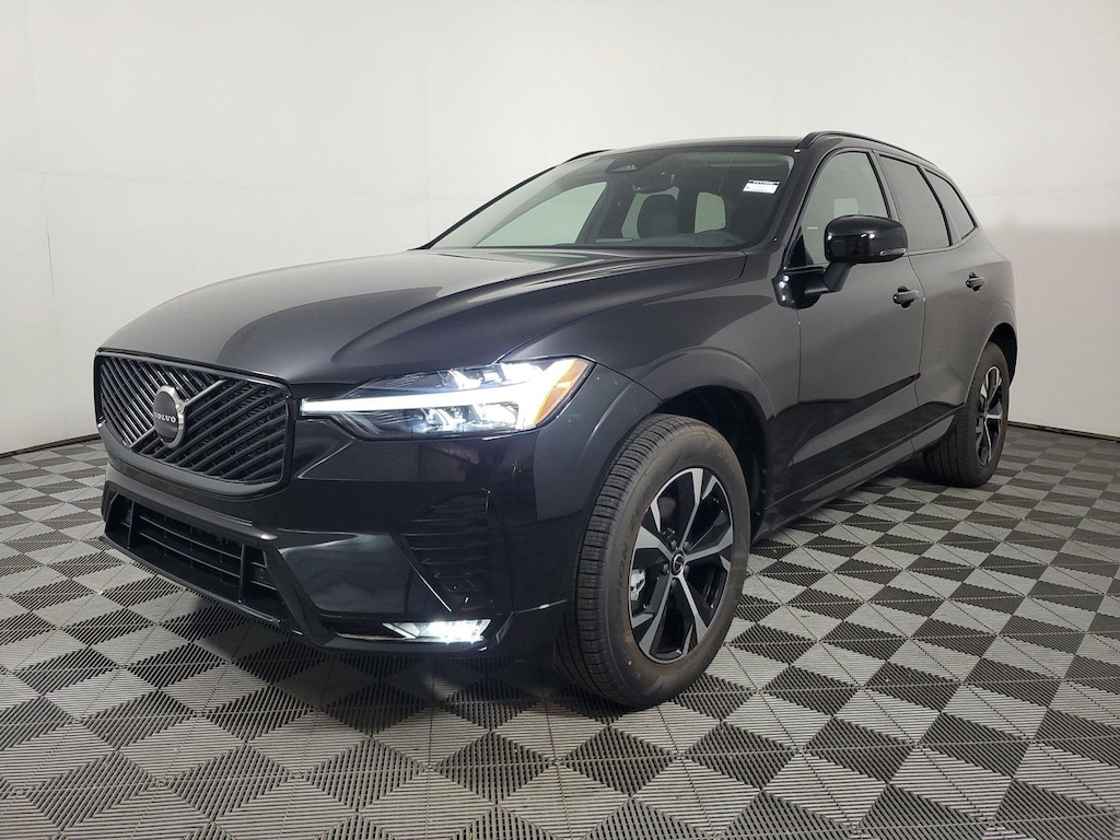 New 2026 Volvo XC60 B5 Core SUV