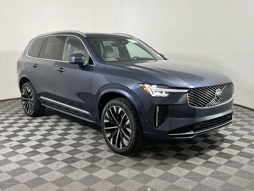 2026 Volvo XC90 Plus photo 2