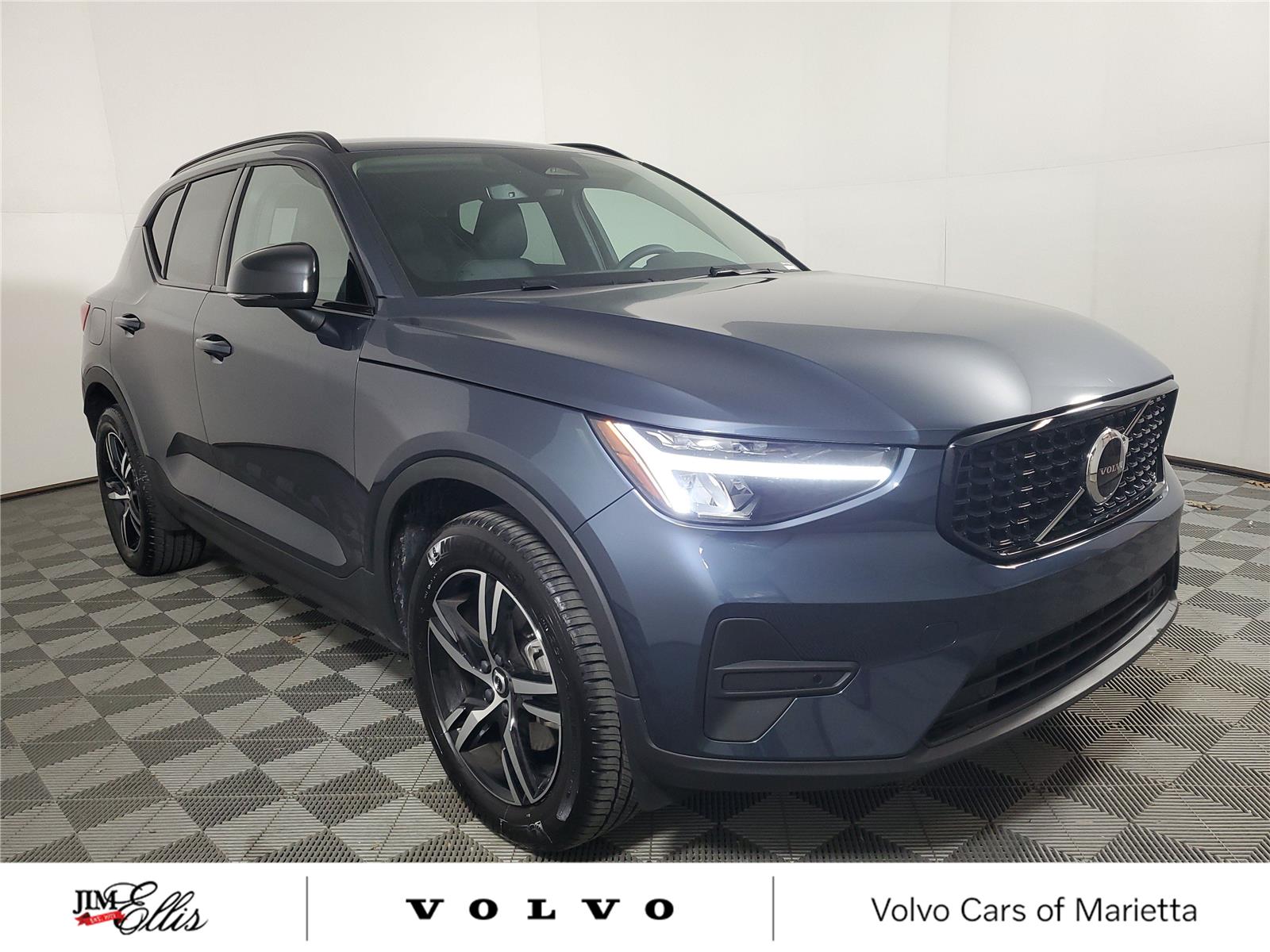 2026 Volvo XC40