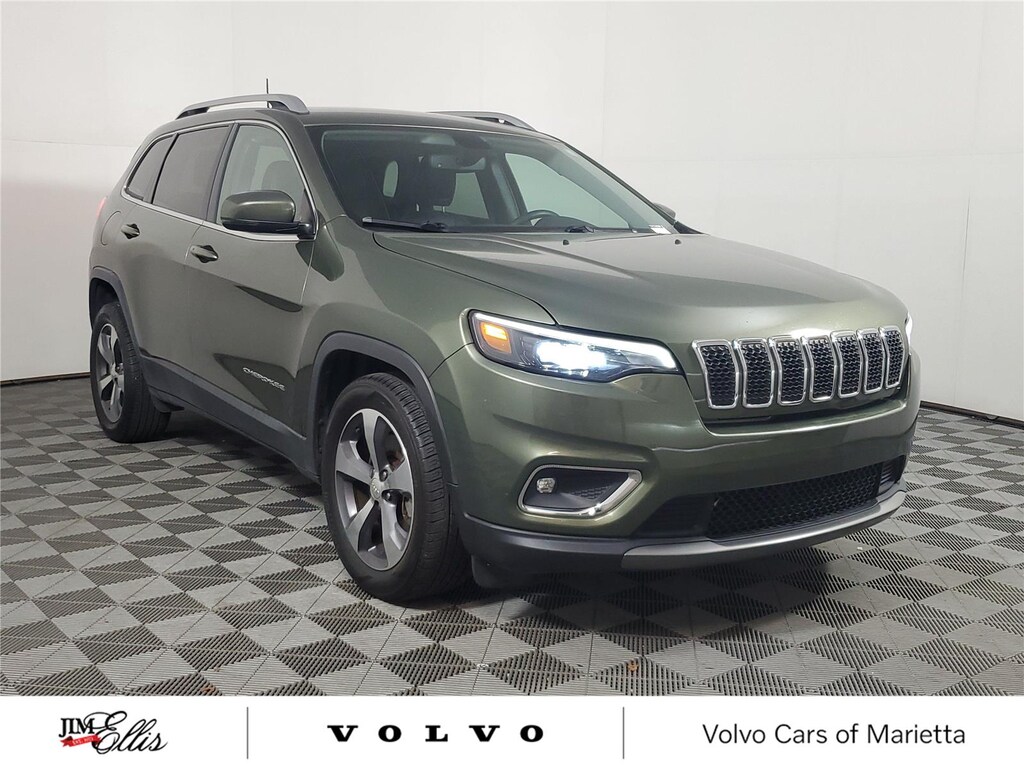 Used 2019 Jeep Cherokee Limited FWD SUV