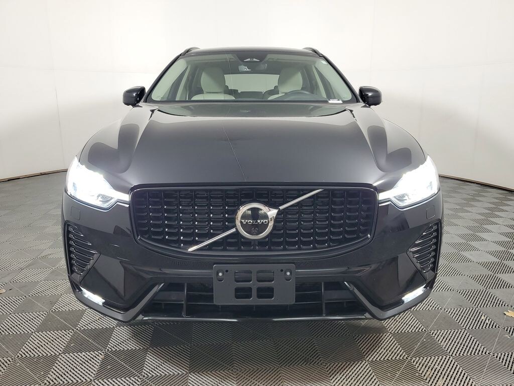 Used 2023 Volvo XC60 B5 FWD Plus Dark SUV