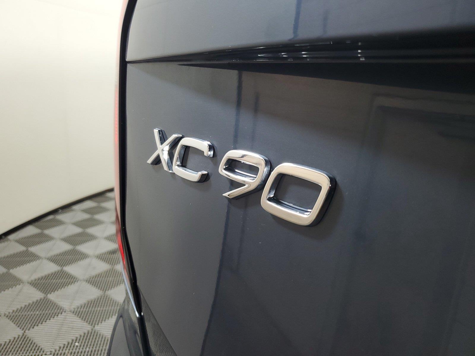 2026 Volvo XC90 Plus - Photo 8