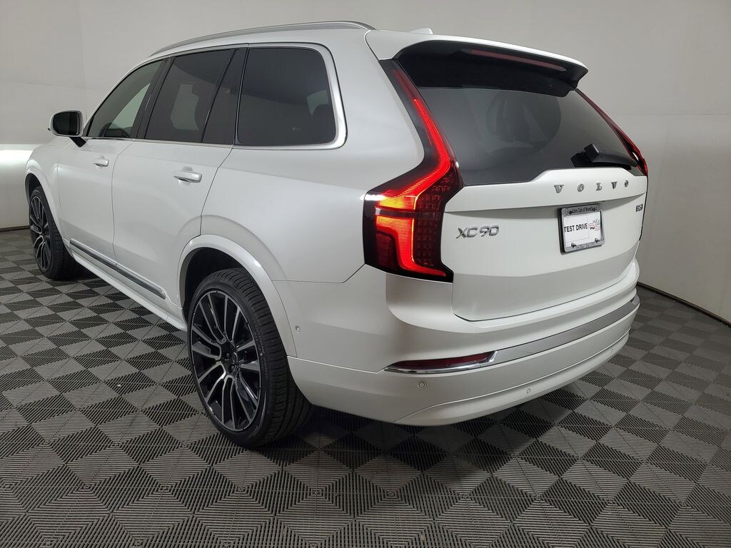 New 2026 Volvo XC90 B6 Plus 7-Seater SUV