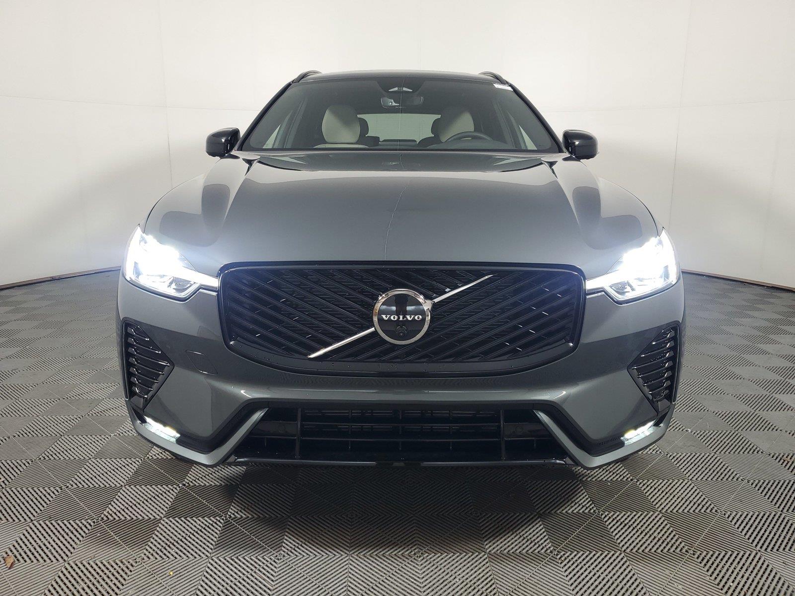New 2027 Volvo XC60 B5 Plus SUV